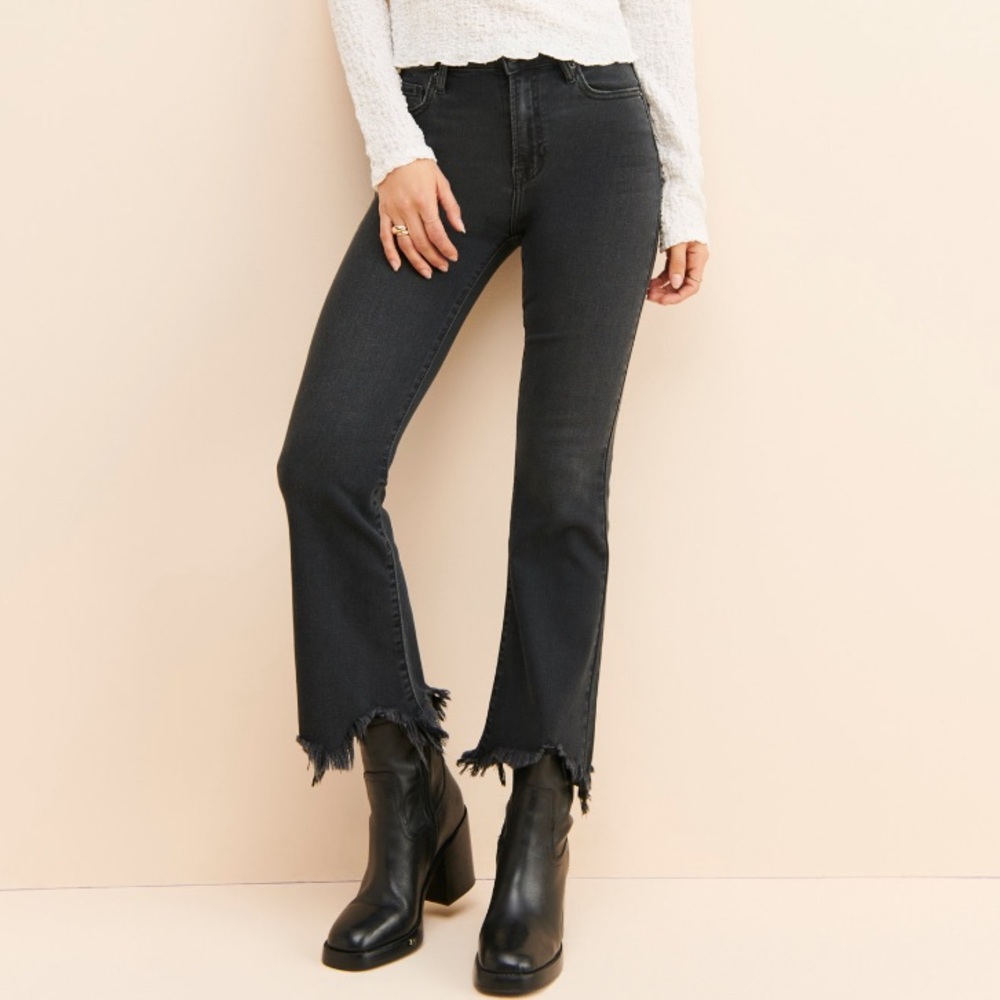 Happy Crop Flare Jeans
